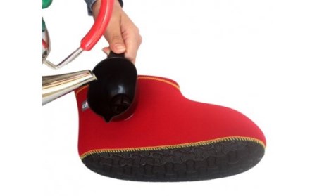 クロッツやわらか湯たんぽ/足用ショートタイプ (ブラック・Mサイズ)_2011Z-4