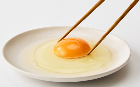 日出町産 平飼い卵30ヶ入り_卵 たまご 玉子 タマゴ 鶏卵 まとめ買い こだわり卵 オーガニック卵 人気 美味しい_【配送不可地域:離島】【1596047】