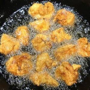 とり天300g×2パック＆大分むぎ焼酎 二階堂25度900ml×2本おつまみセット【複数個口で配送】【配送不可地域：離島】【4014574】