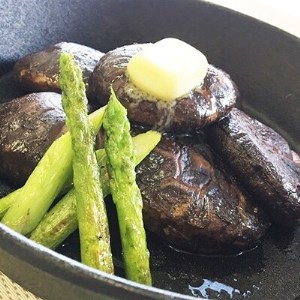 大分県産乾椎茸　ステーキこうこ(125g)_惣菜・加工品 乾物    野菜 しいたけ きのこ シイタケ 椎茸_【1115932】