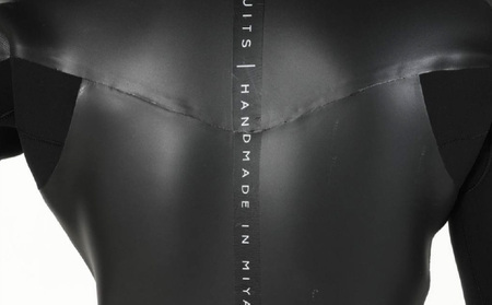 ウェットスーツ 黒 長袖・長ズボン BEWET ウェットスーツ 長袖・長