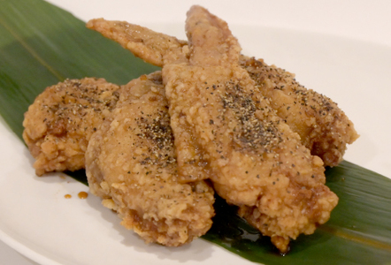 【レンジでチンするだけ♪】極旨塩 手羽先 唐揚げ 鶏MAX！セット（鶏肉 手羽先 手羽 唐揚げ もも肉 鶏皮 せせり 調理済み 冷凍 人気）