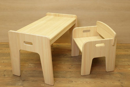 国産ひのき使用キッズチェア＆デスク（川﨑ｸﾗﾌﾄ）　椅子 子ども 机