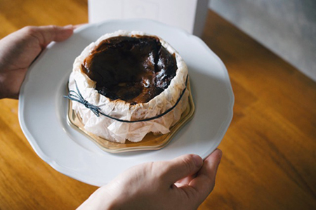 【グルテンフリー】ブルーチーズの熟成バスクチーズケーキ