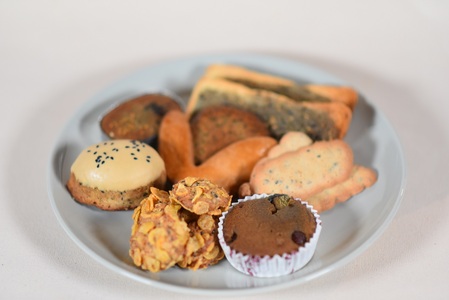 ごま菓子詰め合わせ(全8種)ごませんべいやラスク、クッキーなど三股町産胡麻と茎葉の粉末を使ったスイーツセット！国産 焼き菓子 洋菓子