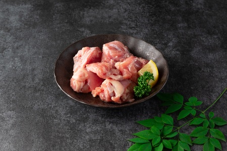 宮崎県産若鶏もも肉一口カット 冷凍小分け(200g×10P) 総量2.0kg