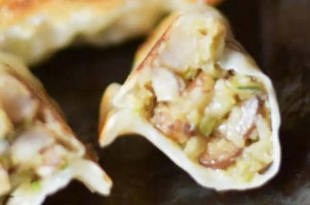 【数量限定！】ごぼう餃子(12ヶ入×5パック)