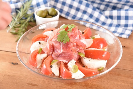 【訳あり】国産豚モモ生ハム切り落とし 900g選べる 内容量 パック 訳アリ 国産 豚肉 豚モモ 豚バラ 肩肉 生ハム スライス 切り落とし パンチェッタ 短冊 コッパスライス サラダ BBQ おつまみ お祝い 誕生日 結婚記念日 贈り物