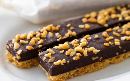 ふーちゃんの『ピーナツ生チョコバー』(15本)  ケーキハウスくるみの里のお菓子・洋菓子セット　TF0454-P00010