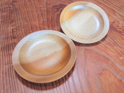 食卓に木の温もりを、7寸皿