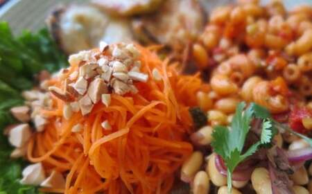 【有機JAS】 ジュースに最適！たっぷりにんじん10kg！（訳ありふぞろい規格）