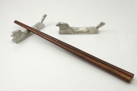 錫でできた「馬のカトラリーレスト」