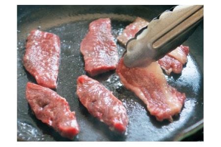 いぶさな牛 牛肉焼肉用　800g【肉 牛肉 国産牛肉 和牛 BBQ アウトドア いぶさな牛 希少牛肉 焼肉用 バーベキュー 牛肉】