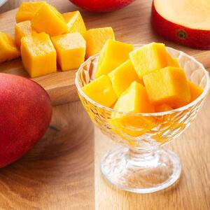 【令和8年発送】宮崎県産完熟マンゴー「レッドクイーン」M×4玉 マンゴー 果物