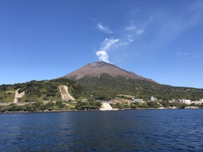 錦江湾クルージング体験約4時間コース（4名様） K087-003 薩摩 さつま 鹿児島県 鹿児島市 鹿児島 大人気観光 人気観光 大人気観光船 人気観光船 大人気クルージング 人気クルージング 観光 観光船 クルージング 船 チケット トラベルクーポン 旅行券 家族旅行 観光旅行 クルーズ 思い出 メモリー 豪華 プライベート ご家族 家族 友人 友達 リフレッシュ 海