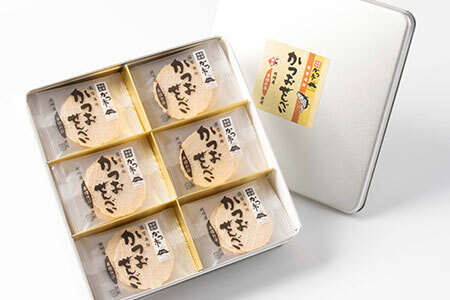 【母の日】薩摩海鮮かつおせんべい かつ市ギフト缶 2枚×36袋 (合計72枚入) A3-241M_菓子・スイーツ 煎餅・おかき  せんべい センベイ_【配送不可地域：離島】【1490751】