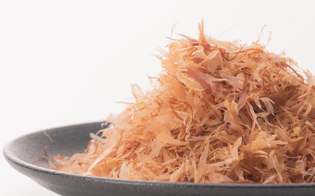 枕崎産鰹本枯節 砕片削り小分けパック【芝桜】 A3-342_惣菜・加工品 乾物    惣菜・加工品     魚介・海産物   _【配送不可地域：離島】【1503951】