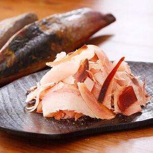 【訳あり】枕崎産鰹節　「本枯節」「新さつま節」合計約700g　A4-3_魚介・海産物   _【配送不可地域：離島】【1545592】