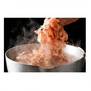 枕崎産かつお薄削り節(本枯れ節)A6-135_調味料 だし  ダシ  魚介・海産物   _【配送不可地域：離島】【1558851】