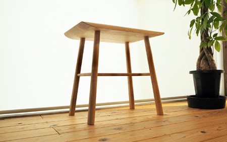 スツールテーブル「Tip stooltable」アッシュ材(さきやま木工/130-1215)インテリア 家具 手作り 椅子 チェア サイドテーブル