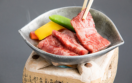 館内で砂むし温泉が楽しめる 1泊2食付ペア宿泊券 薩摩黒陶板焼き会席プラン 指宿フェニックスホテル 130-1071 宿泊券 宿泊券