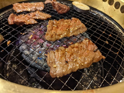 「 自慢 の逸品」 西之表市生まれの黒毛和牛 雌牛 焼肉 用（400g）　NFN541 【600pt】