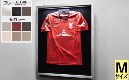 ユニフォーム額 Mサイズ フレーム色:オーク(濃い茶の木目調)×背景布色:紺 HS-901-10