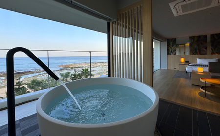 【1泊2名様 朝食付】衣-GIN- スイート ティダムーン宿泊券 A091-007 ホテル 宿泊券 チケット 旅行 旅行券 1泊 2名 朝食付 オーシャンビュー テラス バス 奄美 奄美大島 離島 朝食 大島紬 美術館 資料館 リゾート 観光 プライベート ティダムーン ふるさと納税 鹿児島 奄美市 おすすめ ランキング プレゼント ギフト