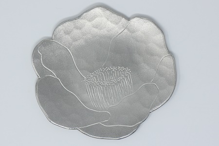 061-09 錫製花小皿 椿