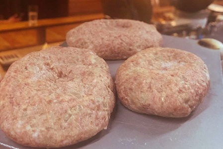 084-05 鹿児島県産黒牛×黒豚ハンバーグ9個