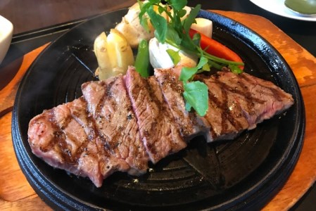 No.4015-1 黒毛和牛サーロインステーキと黒毛和牛肩ロース すきやき・しゃぶしゃぶ