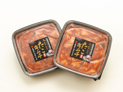 【毎月定期便】みなとのタコキムチ＜北海道釧路町 昆布森産タコ使用＞ 300g×2パック　全3回_昆布森産 活タコ使用 北の蛸 たこしゃぶ たこ しゃぶしゃぶ 北海道産 大容量 調理済み 一人暮らし セット おかず 冷凍 魚介類 海鮮 絶品 人気 カネショウ 北海道 釧路町 釧路超 特産品 _【配送不可地域：離島】【4010242】