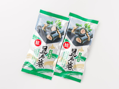 国産(北海道産)昆布で鮭(サケ)を丁寧に巻いた昆布巻きセット(2本)_昆布巻 国産 北海道産 サケ コンブ だし 海藻 だし昆布 こんぶ水 出汁 乾物 こんぶ ギフト 調理済み 一人暮らし セット おかず 北連物産 きたれん 常温 調理済み 北海道 釧路町 釧路超 特産品 _【1386321】