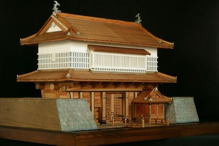 鶴丸城御楼門、屋久杉精密模型45分1