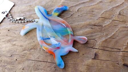 カメキーホルダー 材料回収地域:口永良部島（鹿児島県） 色おまかせ