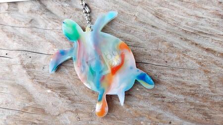 カメキーホルダー 材料回収地域:口永良部島（鹿児島県） 色おまかせ