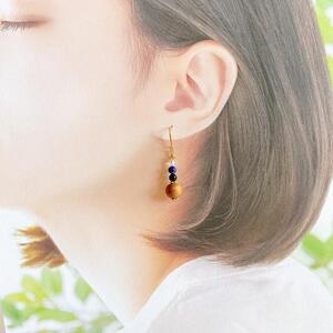 屋久杉×9月誕生石　樹脂ピアス