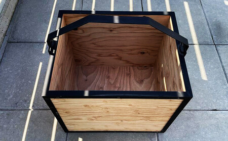 WOOD-STOCKER　薪入れ