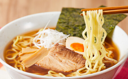 工場直送!!北海道産小麦100%使用熟成ちぢれ生ラーメン6食入り スープ付き