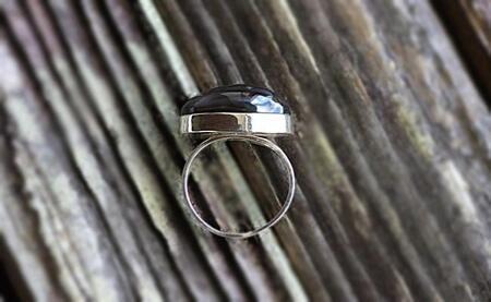 黒須弥山を素材にした「リング」貝工房かざはな【RS-1】