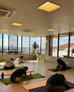 心と体をリセット!極上のリラクゼーションヨガ+宮古島ハーブボールの癒し