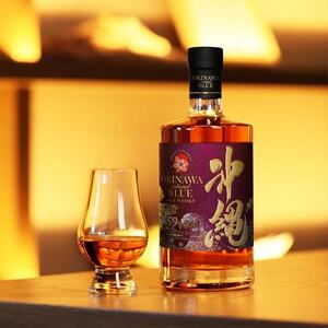 沖縄 ISLAND BLUE 59度 700ml カスクストレングス 2024年ISC金賞受賞｜ISLAND BLUE　酒 ウイスキー　人気