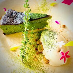 ビストロ・モンマルトル「ガトーショコラと抹茶のガトーバスク」