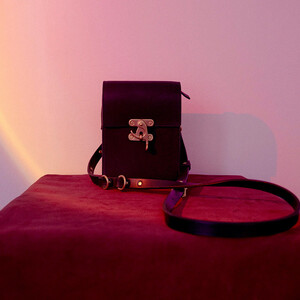 ショルダーバッグ 高級 完全ハンドメイド Sonne ShoulderBag TAIZAN