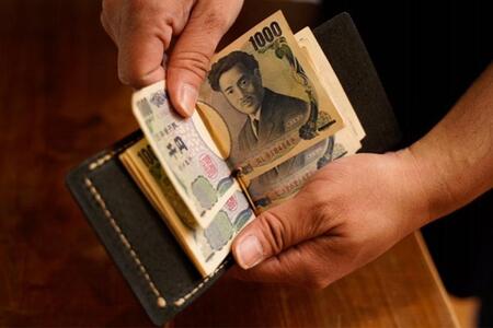 【レザーベース】うらそえ織マネークリップ（ブラック）