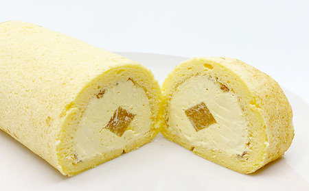 マンゴーロールケーキ(約15cm) おきぽた ケーキ マンゴー スイーツ 専門店 ロールケーキ フルーツデザート トロピカルスイーツ 人気 おすすめ パーティー バースデー Xmasケーキ お土産 沖縄 誕生日 プレゼント 贈り物 ギフト お取り寄せ