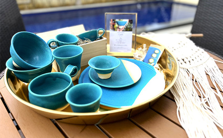 Ahman Inn Island Yagaji（8名様まで）素泊り宿泊券＋『calm凪』屋我地島焼詰め合わせ2セット