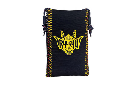 琉球ゴールデンキングス 琉球ゴールデンキングス×知花花織 サコッシュ (ネイビー)  BCBW001-01