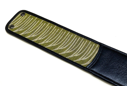 ウージ染め手染め三線胴巻き（ざわわてぃーがー） (AI003)