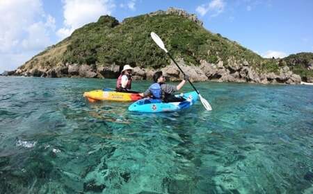 パワースポット果報バンタ＆秘密のビーチ上陸カヤックツアー！【1名様】 7,300円